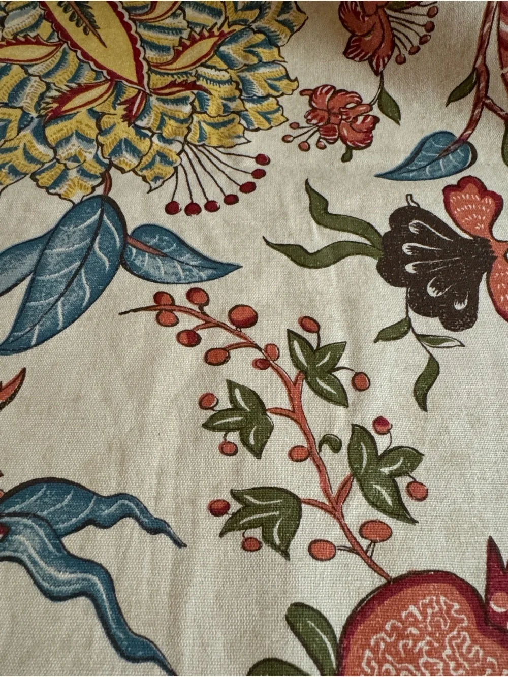 Pottery Barn Retired 18”x 108” Palampore Cream Table Runner w/ Botanical Print